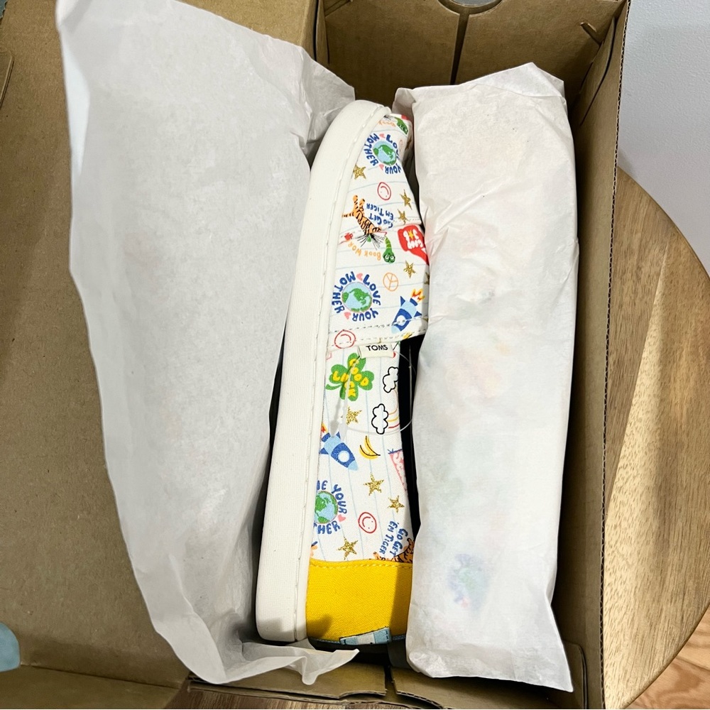 TOMS Youth Alpargata Notebook Doodle Print - Picture 3 of 10